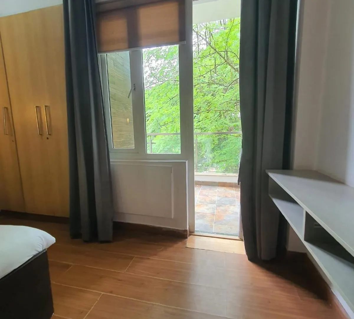 Mallenzo Suites Dlf Phase 1 Gurgáon Szálloda