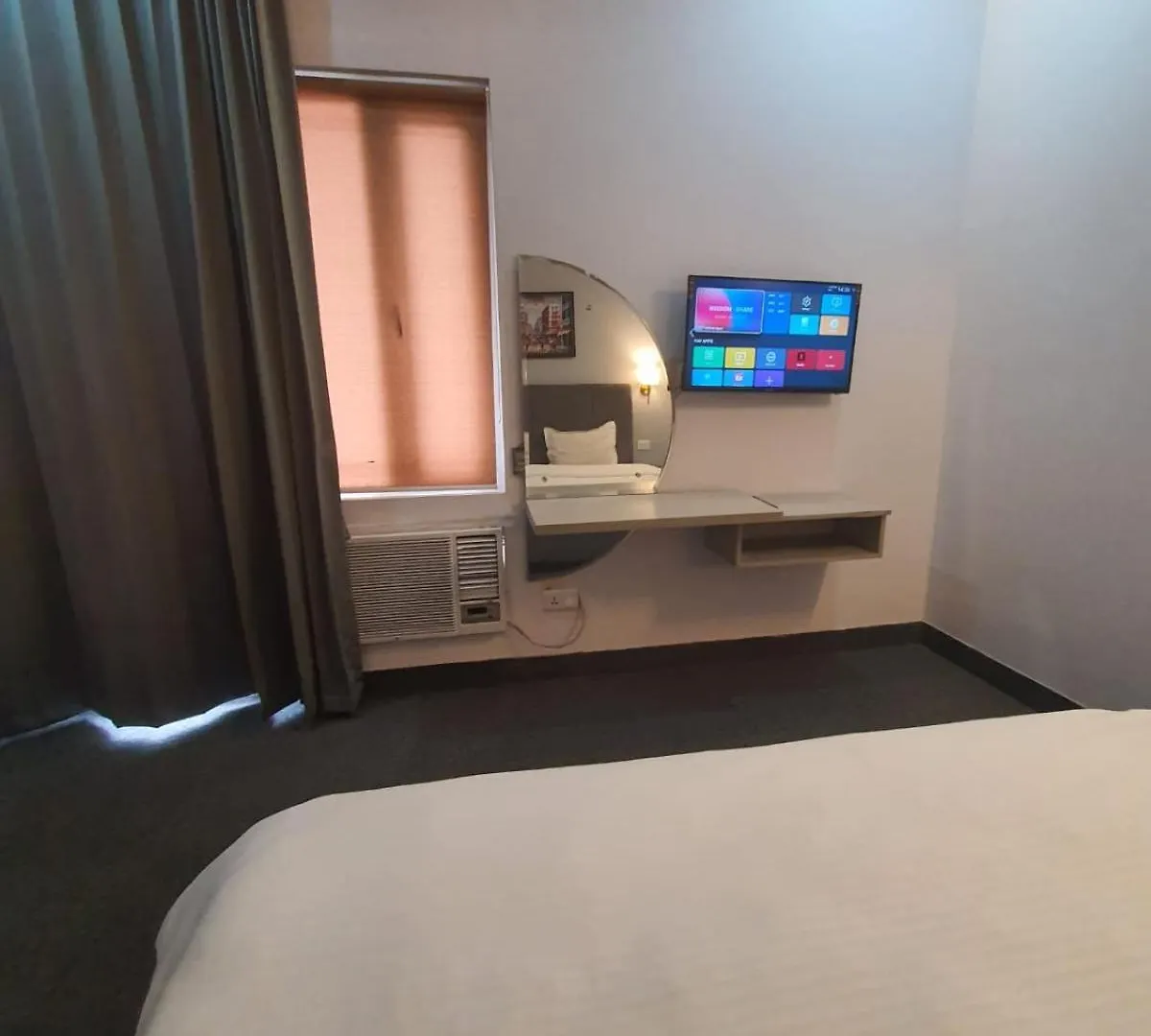 Mallenzo Suites Dlf Phase 1 Gurgáon India