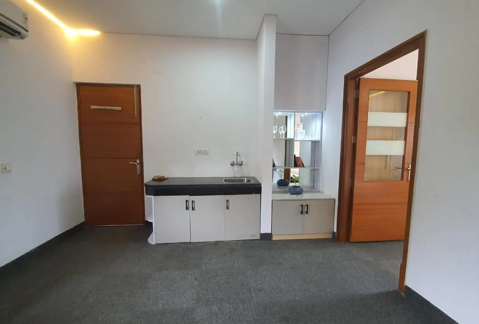 Mallenzo Suites Dlf Phase 1 Gurgáon 4*,