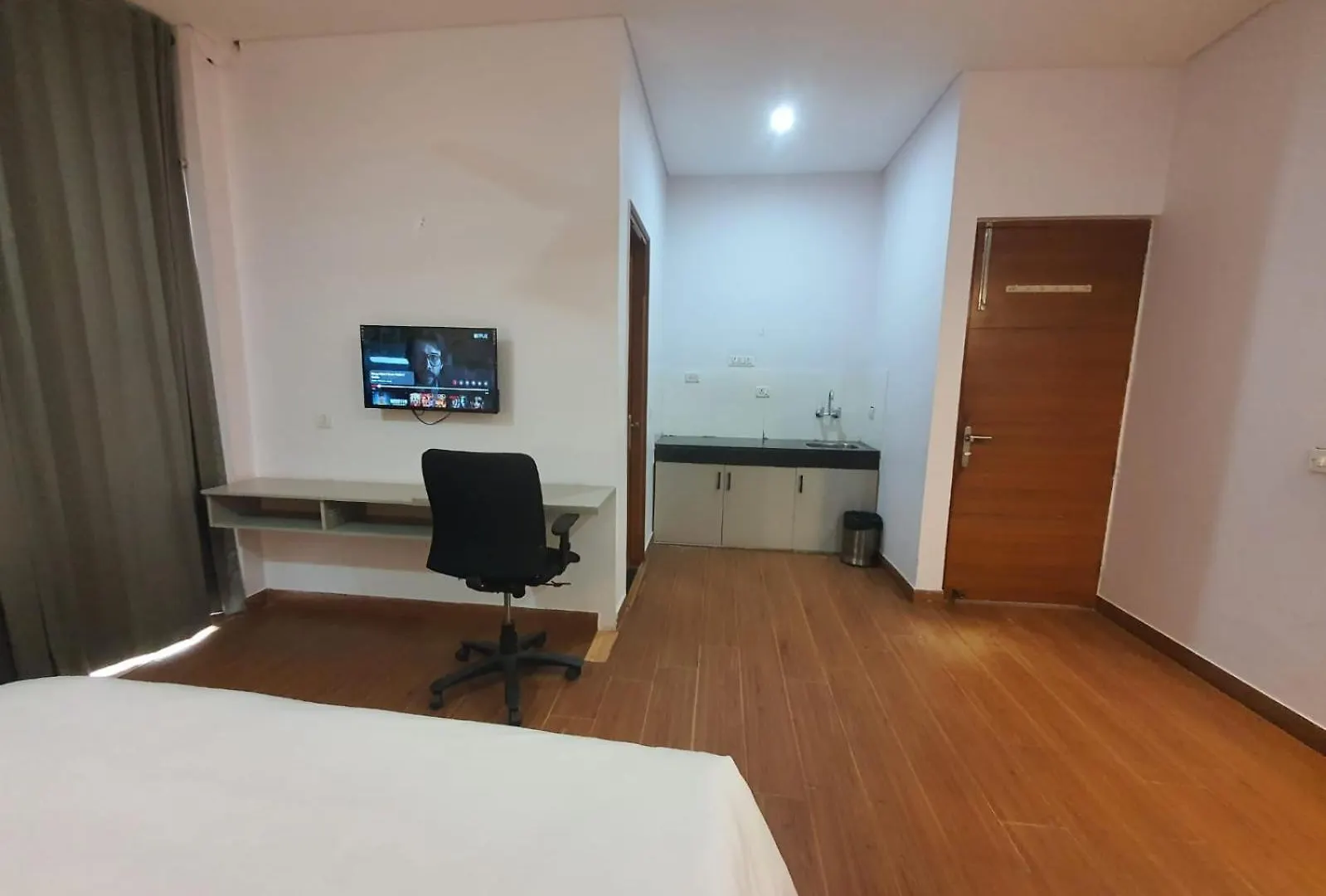 Otel Mallenzo Suites Dlf Phase 1 Gurgaon